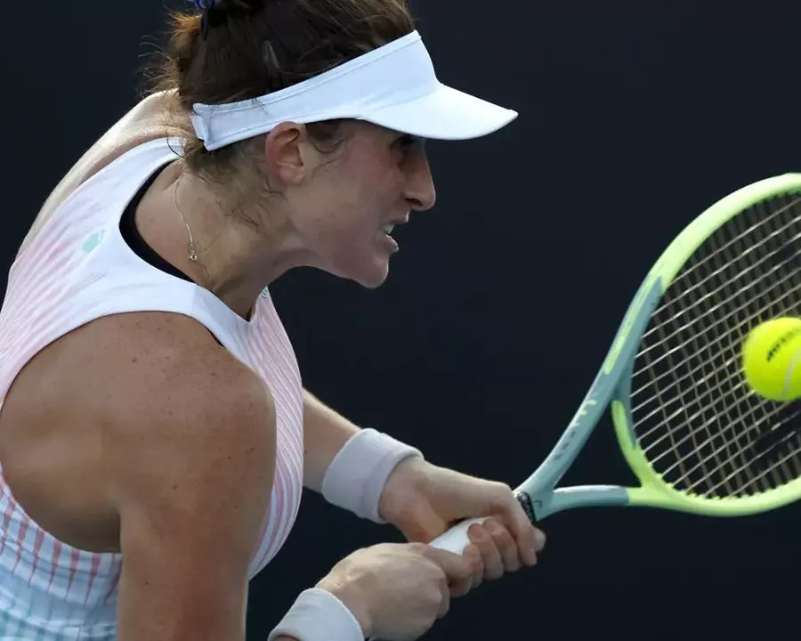 Why do female tennis players need to make so much noise?